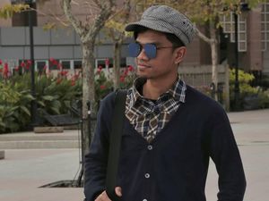 Foto: Pesona Muzammil Hasballah, Imam Muda yang Bikin Hijabers Baper Foto: Pesona Muzammil Hasballah, Imam Muda yang Bikin Hijabers Baper