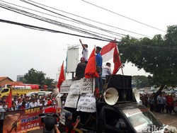 Perwakilan Sopir Tangki BBM Bertemu Kemnaker dan Pertamina, Ini Hasilnya