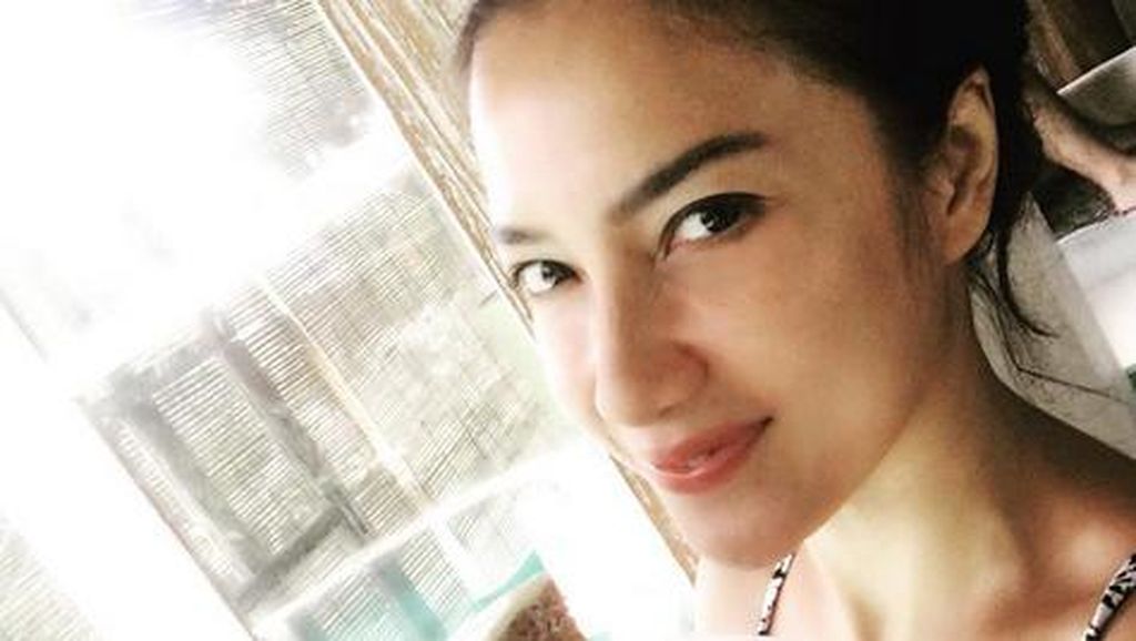 Foto: Tia Ivanka Tuyul & Mbak Yul yang Cantik dan Tak Menua di Usia 40 Foto: Tia Ivanka Tuyul & Mbak Yul yang Cantik dan Tak Menua di Usia 40