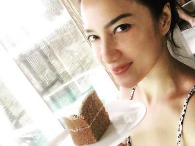 Foto: Tia Ivanka Tuyul & Mbak Yul yang Cantik dan Tak Menua di Usia 40