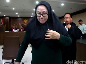 Jejak Ratu Atut: Dulu Heboh soal Dinasti Kini Bebas dari Jeruji Jejak Ratu Atut: Dulu Heboh soal Dinasti Kini Bebas dari Jeruji