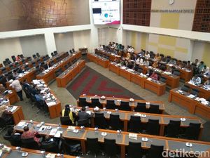 Gantikan Sri Mulyani, Darmin Temui Banggar Bahas RAPBN P 2017 Gantikan Sri Mulyani, Darmin Temui Banggar Bahas RAPBN P 2017