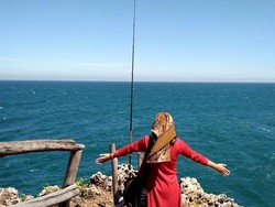 Pose Ala Titanic di Gunungkidul