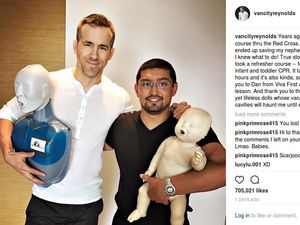 Top! Blake Lively Pamer Ambil Kelas CPR untuk Lindungi Anak Top! Blake Lively Pamer Ambil Kelas CPR untuk Lindungi Anak