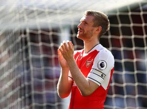 Mertesacker Akan Pensiun di Akhir Musim 2017-18, Lalu Jadi Manajer Akademi Arsenal