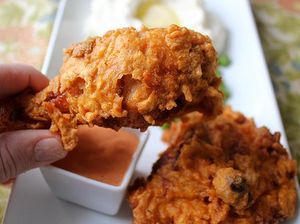 Mana yang Kalorinya Lebih Tinggi, Fried Chicken Bagian Dada atau Paha?