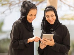 Perempuan Arab Saudi Kritik Ulama Terkait Anjuran Model Abaya