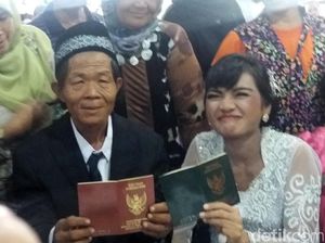 Melihat Lagi Momen Joni-Isa Janji Sehidup-semati Melihat Lagi Momen Joni-Isa Janji Sehidup-semati