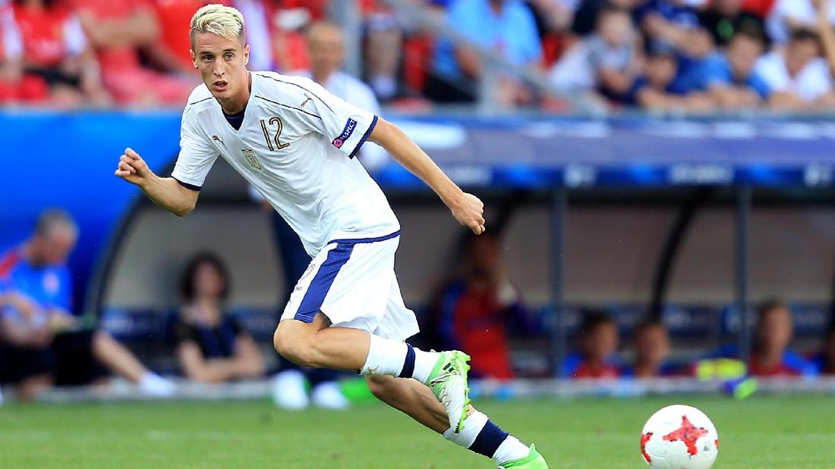 Andrea Conti saat membela timnas Italia U-21 (Foto: Getty Images/Stephen Pond)