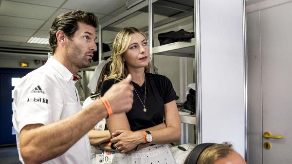 Sharapova yang Cuma Jadi Penonton Saat Petenis Lain Manggung di Wimbledon