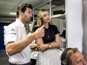 Sharapova yang Cuma Jadi Penonton Saat Petenis Lain Manggung di Wimbledon