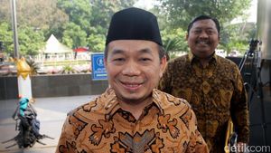 Disebut Terima Duit USD 37 Ribu, Jazuli Juwaini Diperiksa KPK