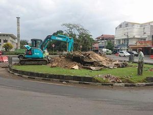 Selain Patung Ikan Pangandaran, Ini Dua Patung Nyoman Nuarta yang Dibongkar