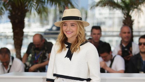 Foto: Penampilan Modis Chloe Moretz dengan Busana kasual