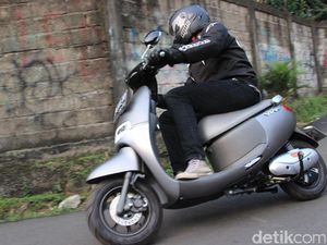 Siapa Bilang Motor Listrik Tak Cocok di Indonesia, Ini Buktinya Siapa Bilang Motor Listrik Tak Cocok di Indonesia, Ini Buktinya