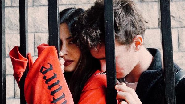 Momen Romantis Valerie Thomas dan Pacar Bulenya