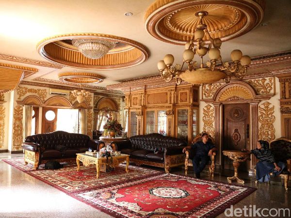 Ini Rumah Mewah Muzdhalifah yang Kabarnya Dijual Rp 30 Miliar