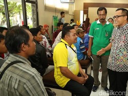 Pemohon e-KTP di Banyuwangi Dimanjakan dengan Layanan Antar ke Rumah
