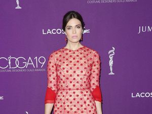 Mandy Moore Pakai Minyak Terlarang demi Hilangkan Sakit akibat High Heels