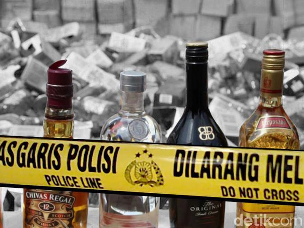 Polisi Gerebek Pabrik Miras Impor Palsu di Bogor
