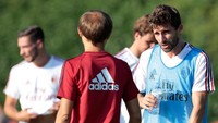Milan menambah kekuatan di lini depan dengan mendatangkan Fabio Borini dari Sunderland. Mantan penyerang AS Roma dan Liverpool itu datang dengan status sebagai pemain pinjaman. Foto: Getty Images/Emilio Andreoli