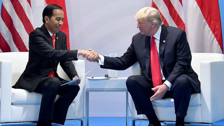 Pujian untuk Trump: Dulu Yes Highly Novanto, Kini Jokowi