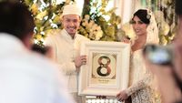 Tyas Mirasih Pamer Mahar Emas Murni 8 Gram