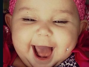 Foto Bayi yang Pipinya Ditindik Ini Memicu Kontroversi