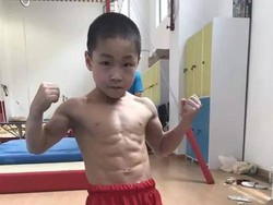 Viral, Kisah Inspiratif Bocah 7 Tahun yang Punya Perut Sixpack