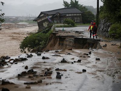 Banjir Besar Porak-porandakan Jepang dan Tewaskan 16 Orang