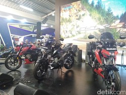 Suzuki GSX-S150 Versi Touring Dijual Rp 25 Juta