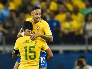 Neymar Berharap Barca Bisa Datangkan Paulinho Neymar Berharap Barca Bisa Datangkan Paulinho