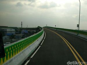 Ciledug-Tendean Tinggal Duduk Nyaman Satu Jam Pakai Busway Layang