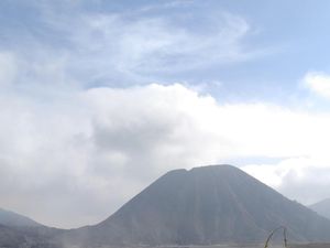 Prosesi dan Urutan Upacara Adat Yadnya Kasada, Ini Tujuannya Prosesi dan Urutan Upacara Adat Yadnya Kasada, Ini Tujuannya