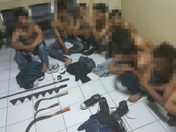 Bawa Sajam, 15 Remaja yang Diduga Hendak Tawuran Ditangkap Polisi