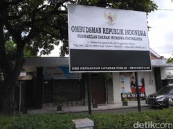 Ada SMA di Sleman Pungut Uang Beli Bahan Seragam