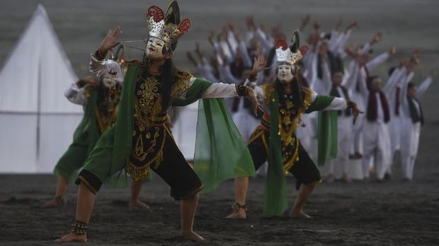 7 Wujud Keragaman Budaya