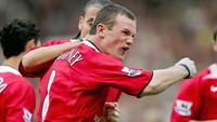 Wayne Rooney pindah dari Everton ke Manchester United saat berusia 18 tahun. Pada musim panas 2004, dia ditebus 37 juta euro oleh The Red Devils. Pemain di bawah 20 tahun termahal saat itu. (Foto: Alex Livesey/Getty Images)