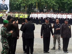 57 Anggota Polres Sukabumi Diganjar Bintang Nararya
