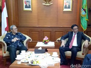 Naik Kereta ke Bandung, Djarot dan Aher Sepakat Kelola Blok Migas