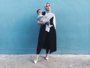 2 Selebriti Ini Berikan Tips Hijab yang Nyaman Saat Pergi dengan Anak 2 Selebriti Ini Berikan Tips Hijab yang Nyaman Saat Pergi dengan Anak