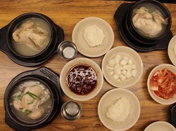 Liburan Musim Semi di Korea Selatan: Coba Kuliner Samgyetang