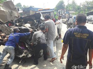 Tak Kuat Tanjak, Truk Pasir di Bocimi Mundur dan Tewaskan 3 Orang