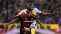 Maxi Rodriguez melakukan debutnya di Newells Old Boys pada 1999 dan memperkuat tim asal Argentina itu selama tiga musim. Dia kembali ke Newells pada 2012 dan masih bermain sampai sekarang. Foto: AFP PHOTO / ALEJANDRO PAGNI