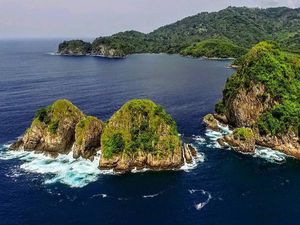 Pulau Wayang Lampung yang Viral: Asal-usul, Cara Menuju hingga Daya Tarik