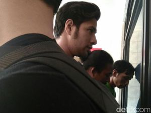 Ammar Zoni Ditangkap di Komplek Perumahan Depok