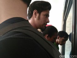 Ammar Zoni Ditangkap di Komplek Perumahan Depok