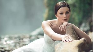 Nora Alexandra Secerah Mentari Pagi