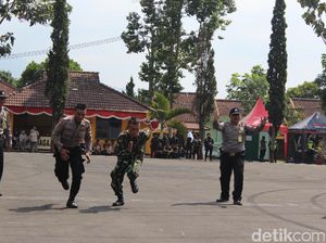 Momen Kebersamaan Polri dan TNI Rayakan HUT Bhayangkara di Garut
