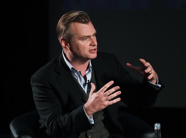 Kemegahan yang Gelap dari Sosok Christopher Nolan